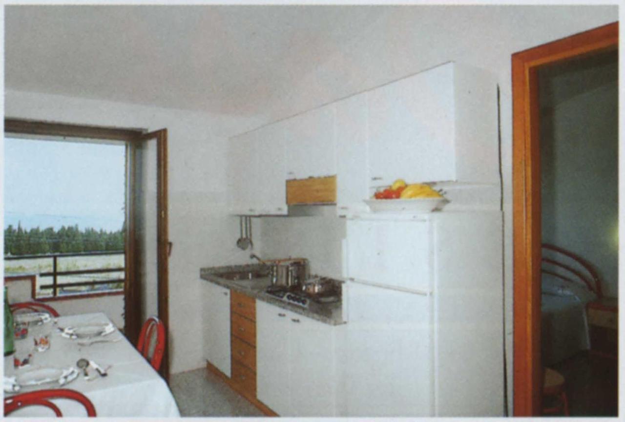 Residence Oasi Briatico Habitación foto