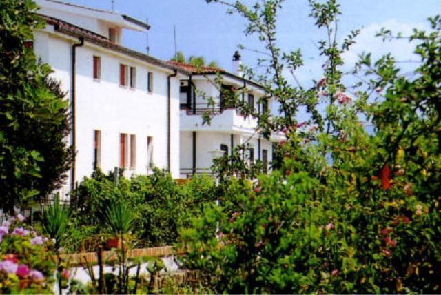 Residence Oasi Briatico Exterior foto